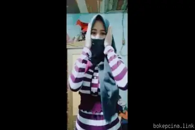 Jilbabers Buka Semua Sampe Colmek Memek Becek